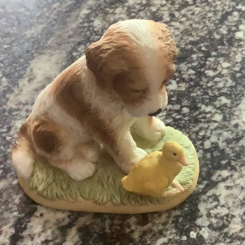 HOMCO porcelain dog with duck, #1413
